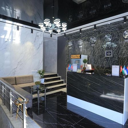 Hayot Plaza Hotel Yunusobod 外观 照片