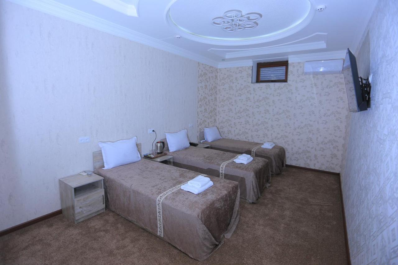 Hayot Plaza Hotel Yunusobod 外观 照片