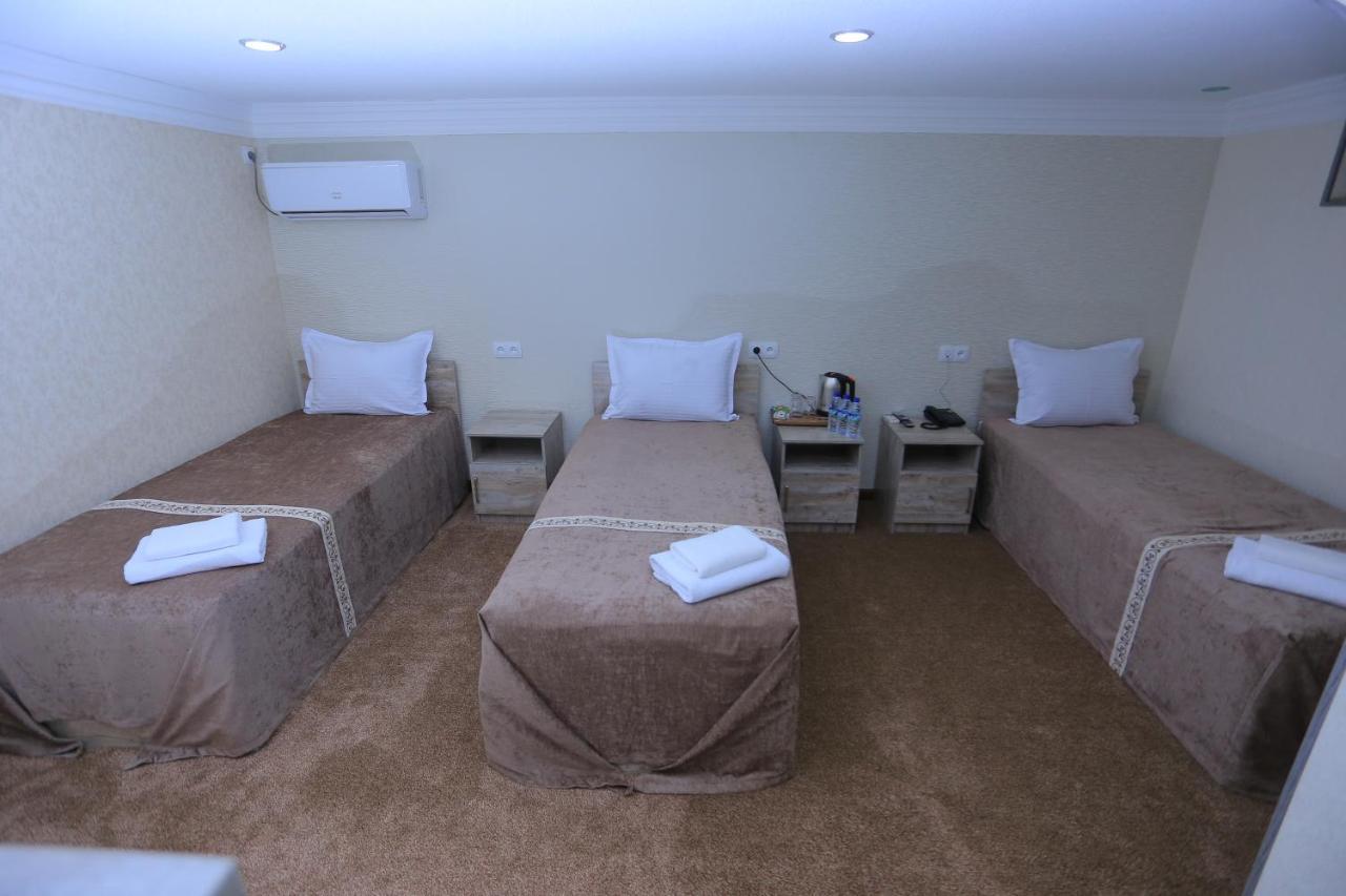 Hayot Plaza Hotel Yunusobod 外观 照片