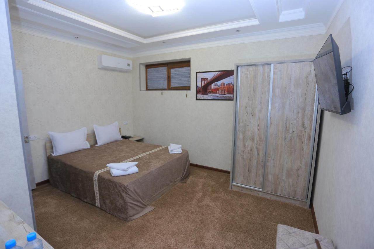 Hayot Plaza Hotel Yunusobod 外观 照片
