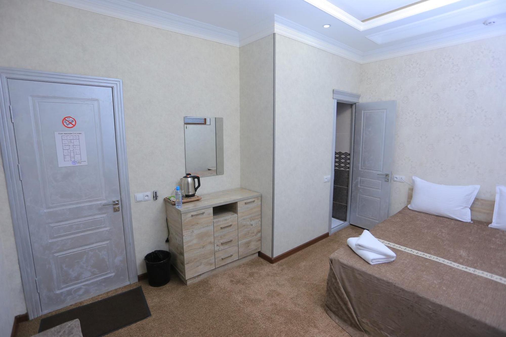 Hayot Plaza Hotel Yunusobod 外观 照片